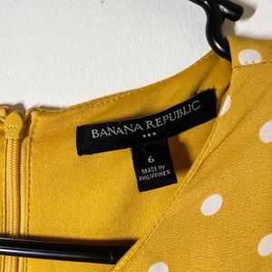 Banana Republic mustard yellow polka dot dress. Never worn, without tags.